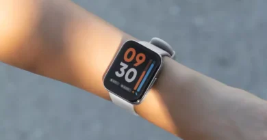 Top 10 Smartwatches under 2500